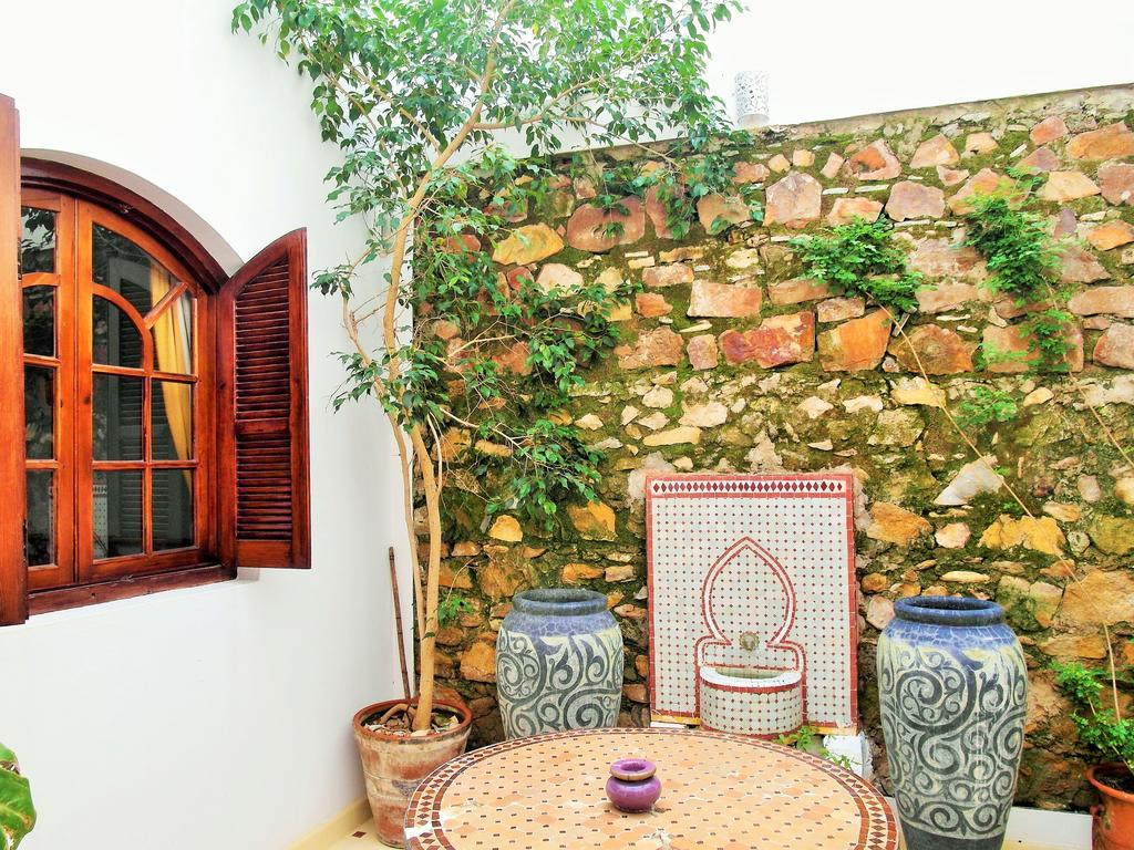 アシラー Christina'S House Bed & Breakfast エクステリア 写真