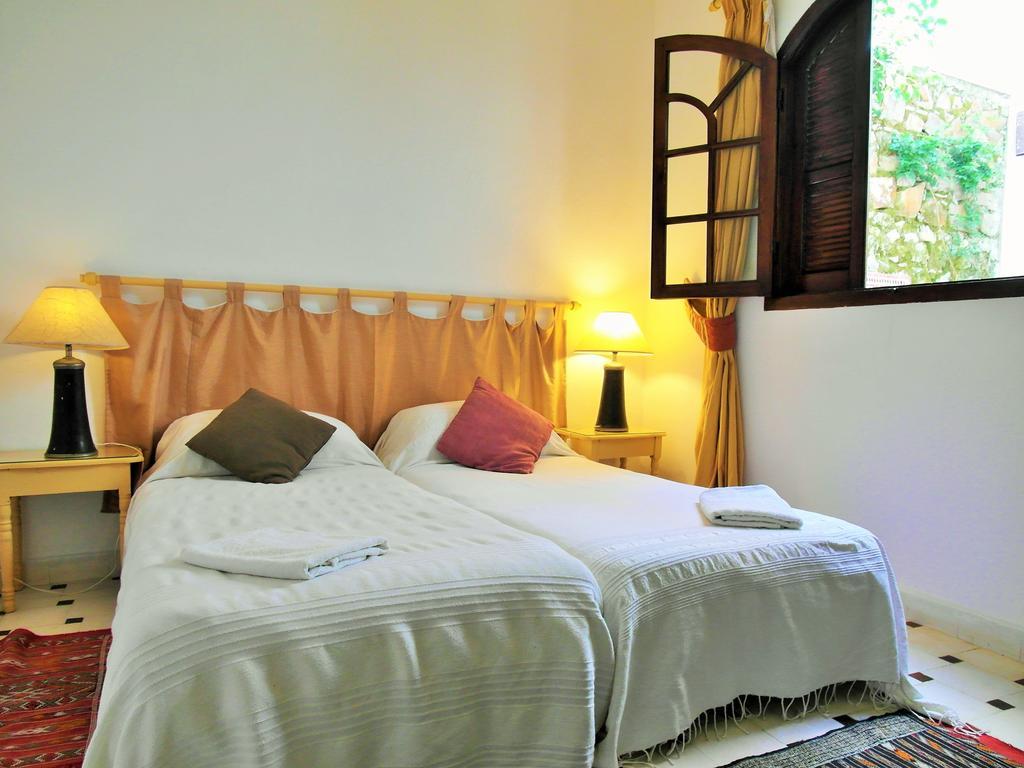 アシラー Christina'S House Bed & Breakfast エクステリア 写真