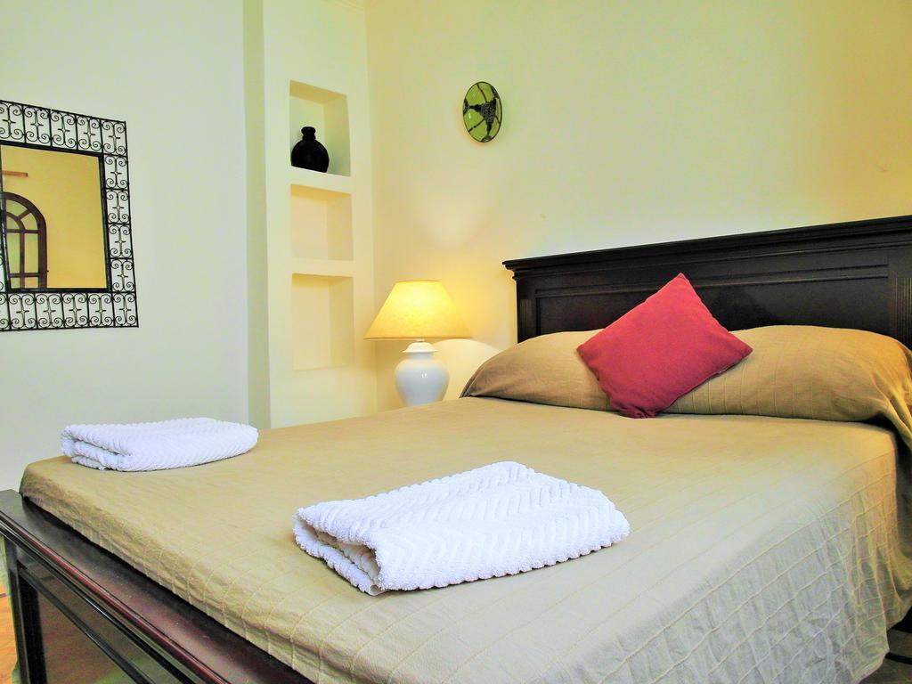 アシラー Christina'S House Bed & Breakfast エクステリア 写真